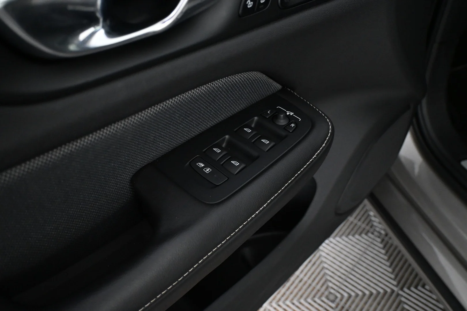 Car Image - 2p3vxSQ9pbt25Zf9tgDiny