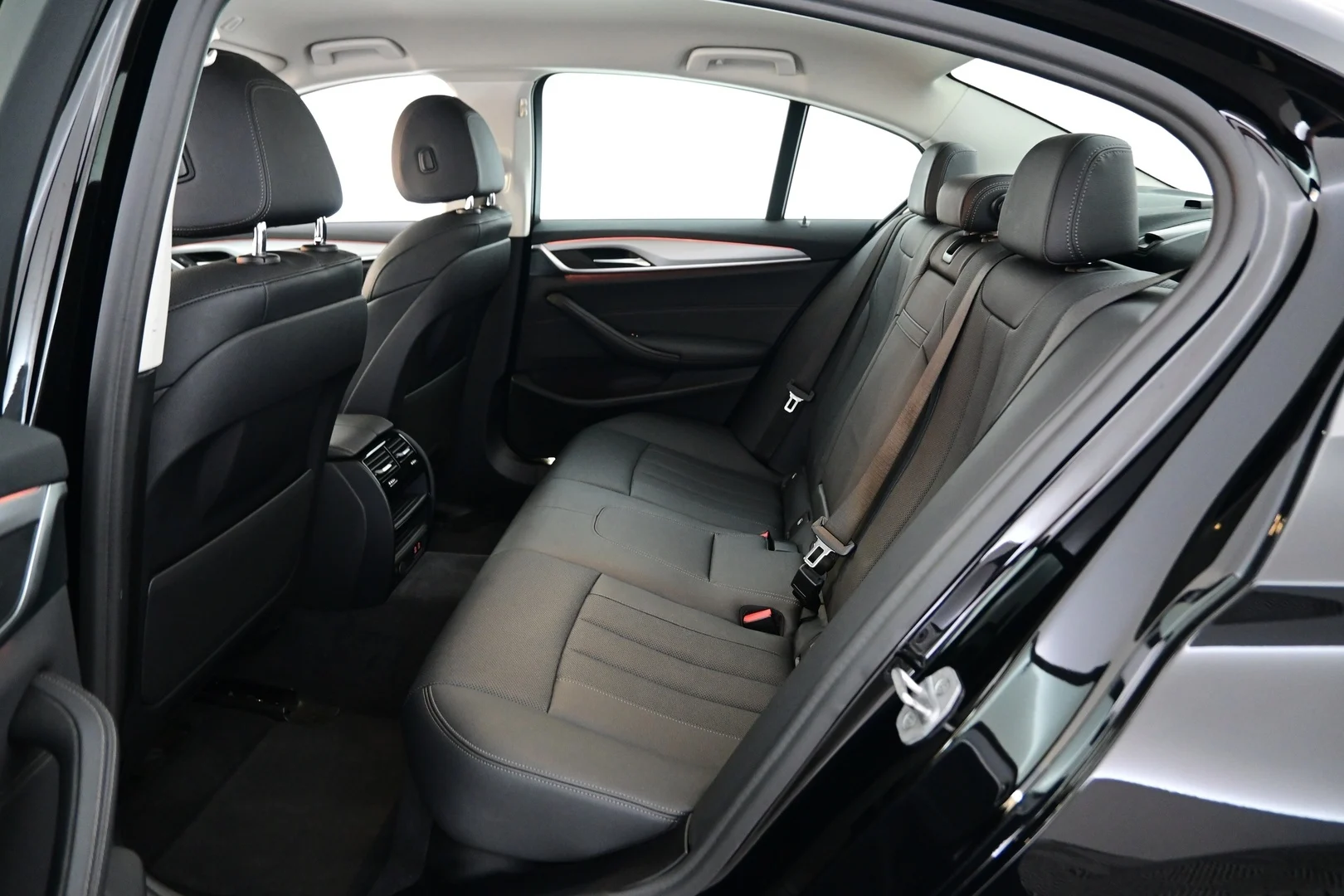 Car Image - 2gslaANqB9AOjdmAmmMjnj