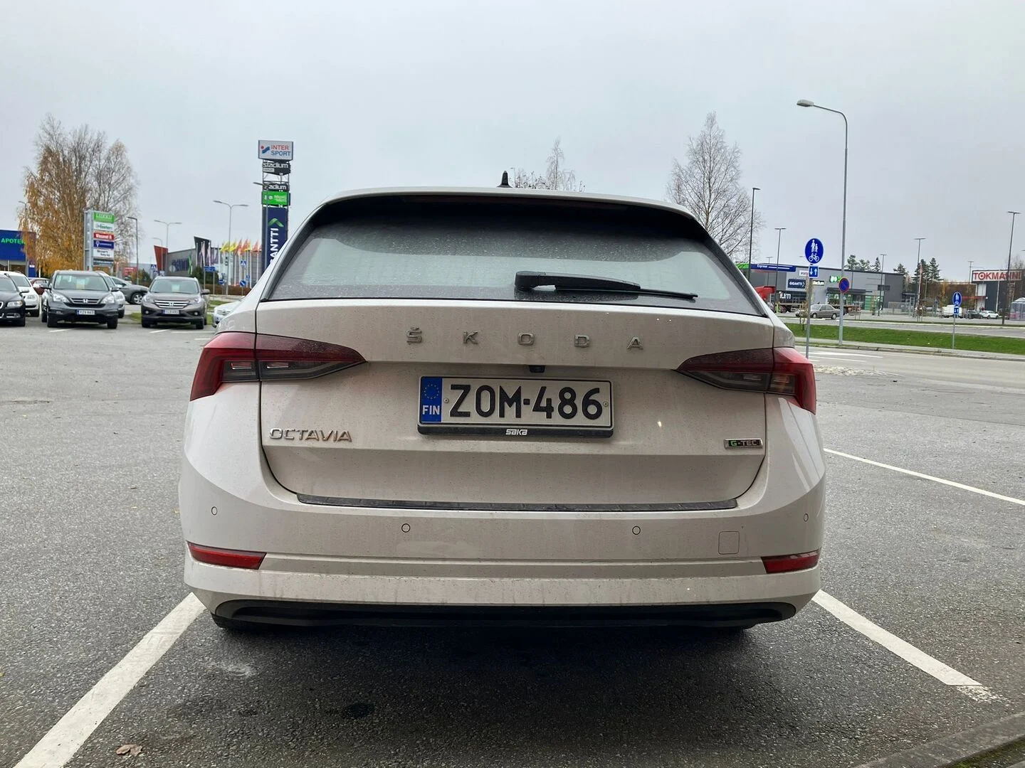 Car Image - 1xZAgT6Klv21QJ128Uubea