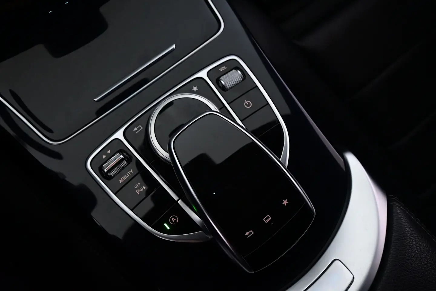 Car Image - 6n6mwhUn9Nc0nxek0Gphkm