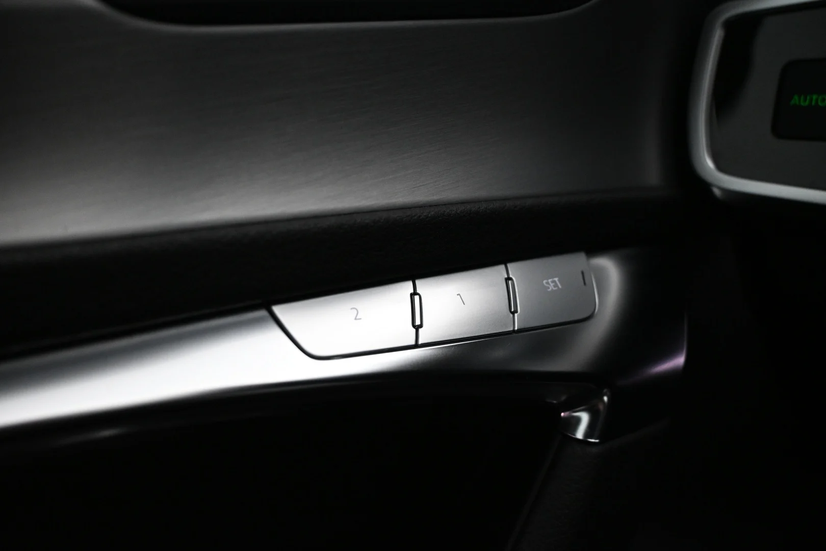 Car Image - 6DDp182vSqmDDzq9oQP2Ke