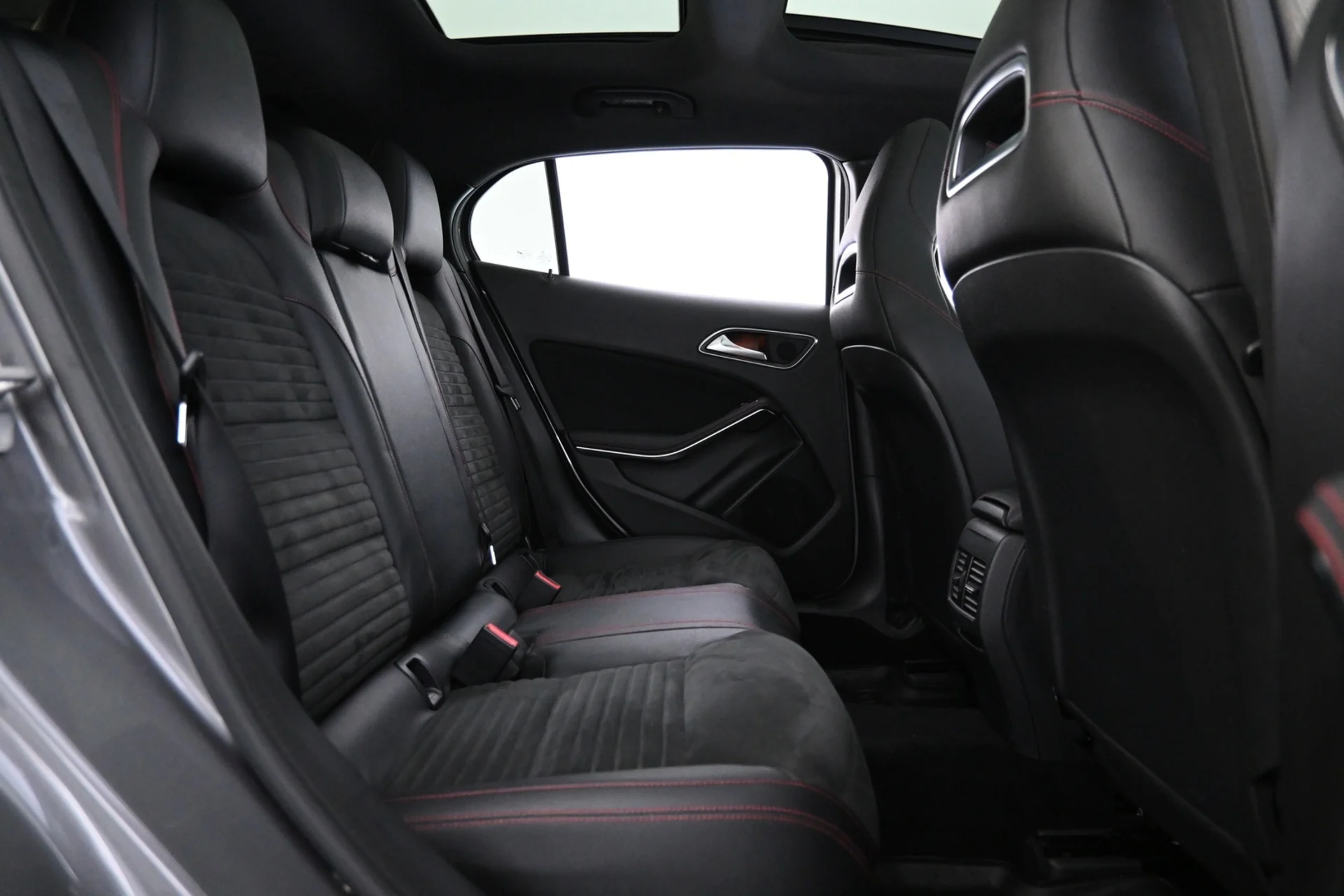 Car Image - 3rt8b3eRRXNYxErFpXqVl