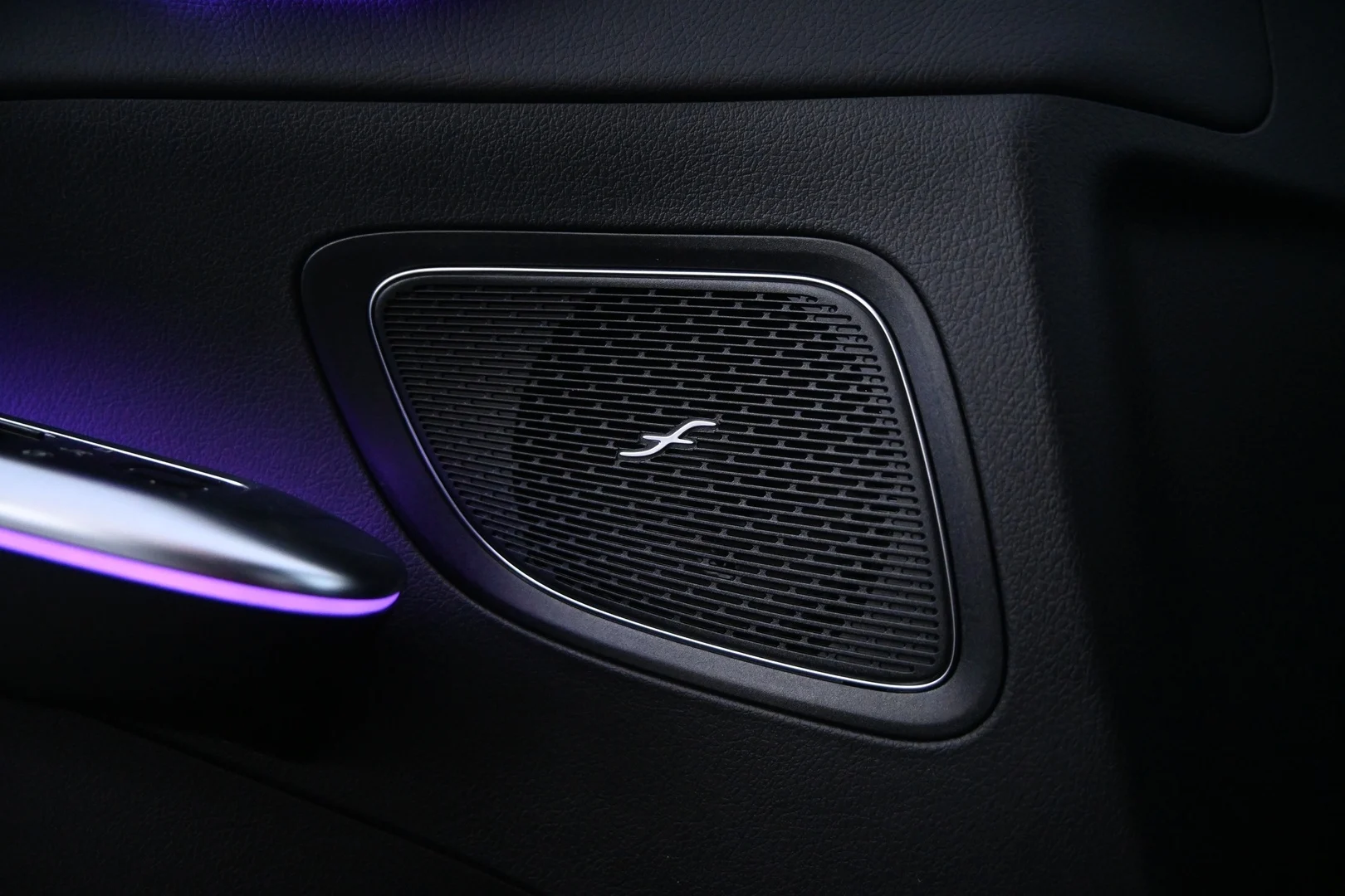 Car Image - 3Gs5bqia4ZTicJceQy2X0T