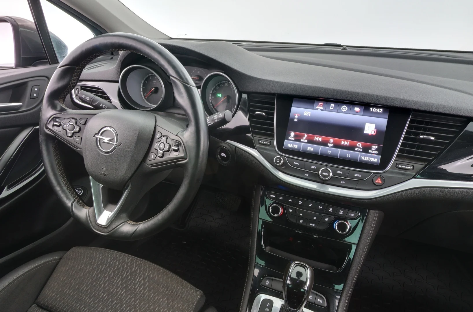 Car Image - rWY4bQcUAwrS8ythy5s2q