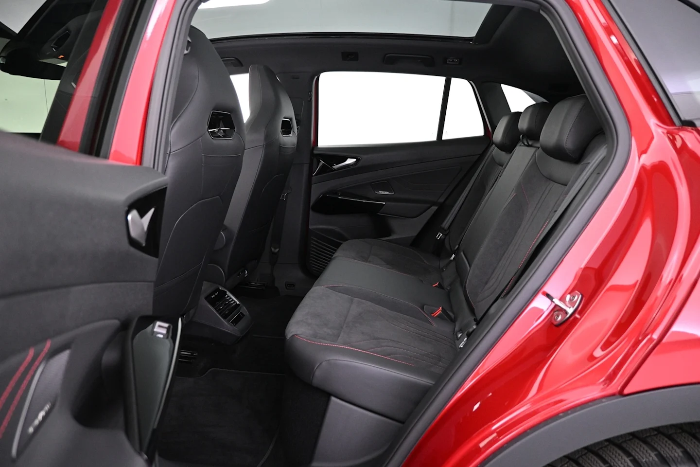 Car Image - 4yYGqEBwZl164CDc6fuS53
