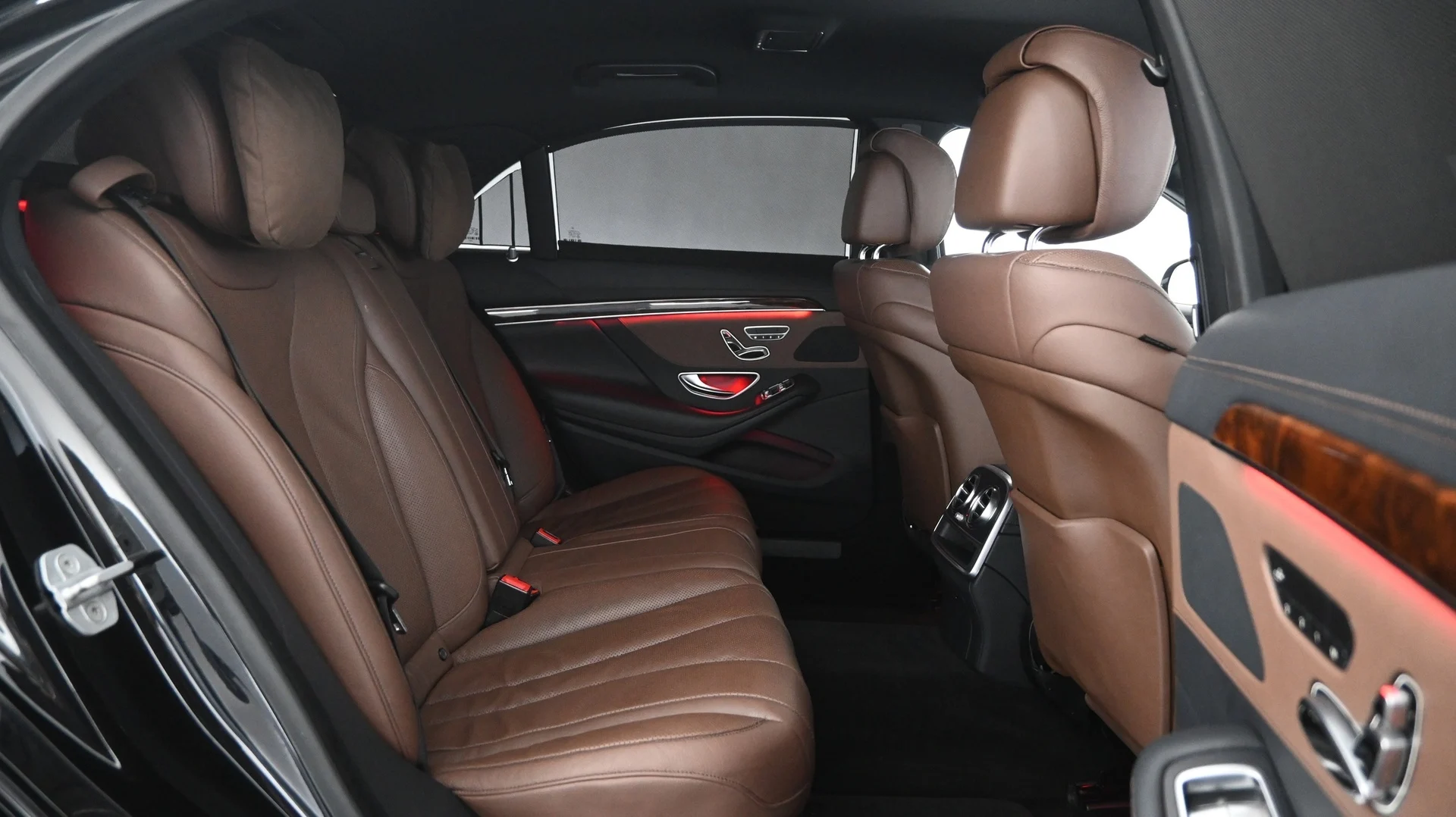 Car Image - 1ETBll91s4zL4Phg3ME8p4