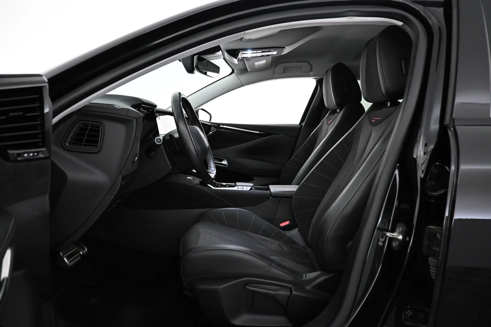 Car Image - 77ILVx5bSsKlPTXRhDlpoo