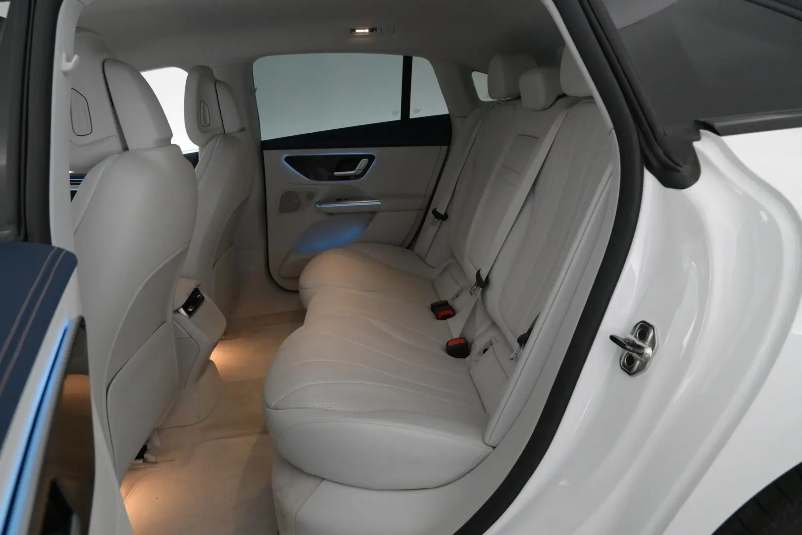 Car Image - 1FiLFdl4YoBztHvzhoU594
