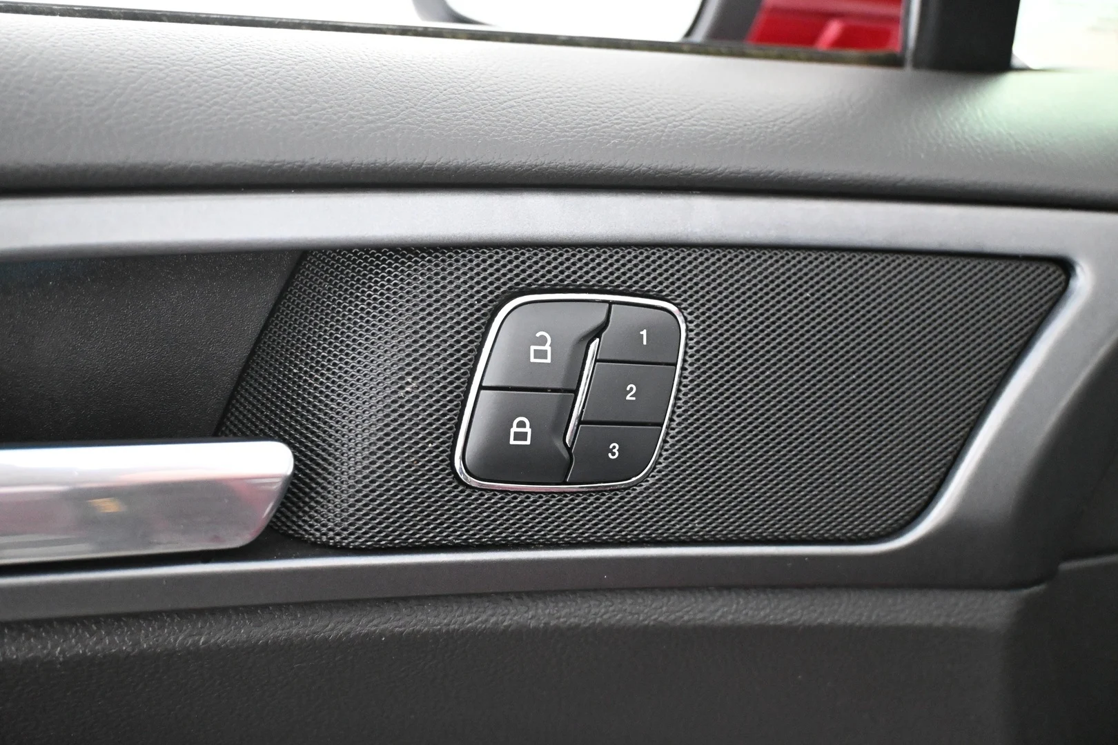 Car Image - 38hNfFOBYLwszjVYJH0OHg