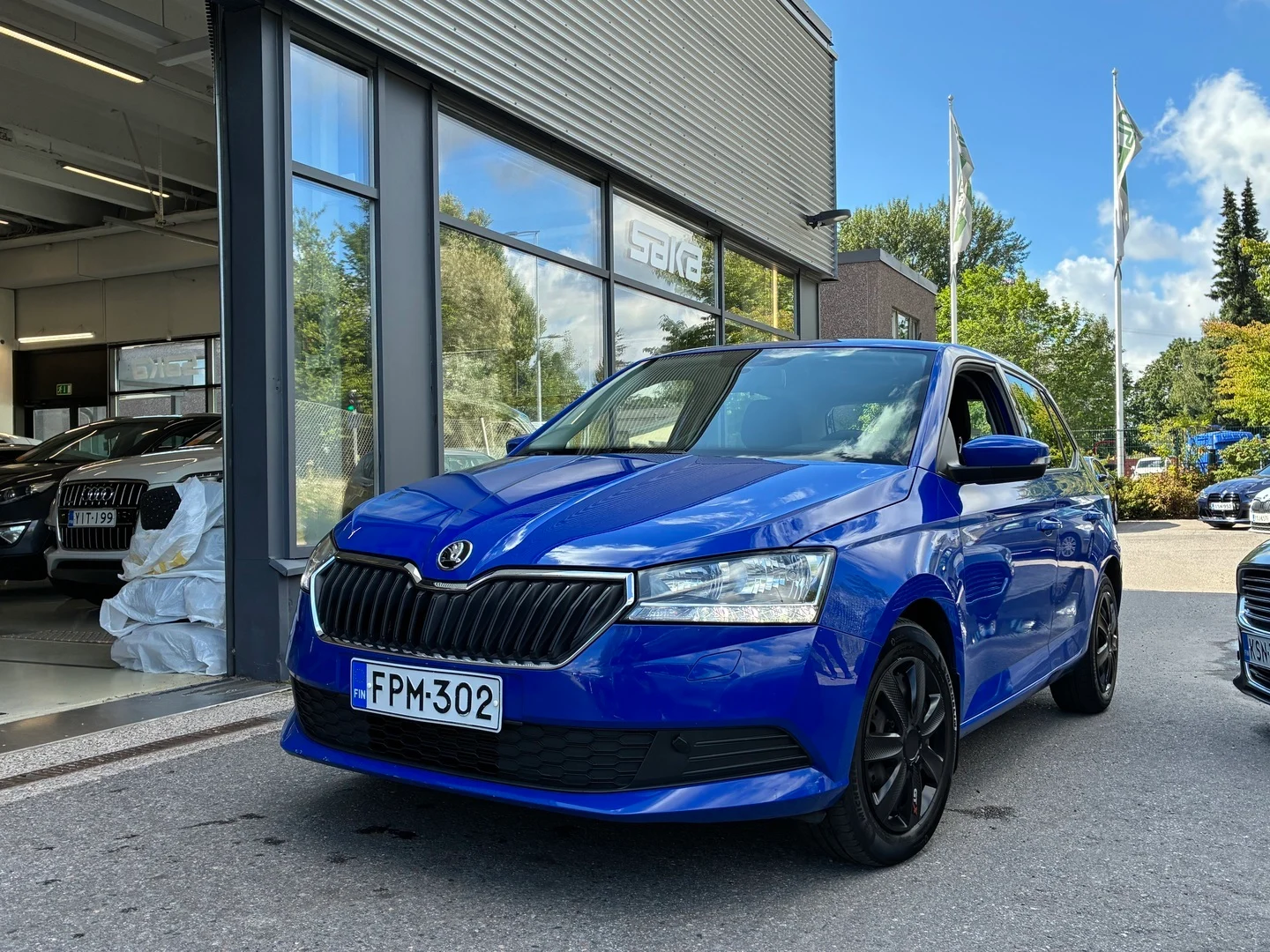 Car Image - 5d8wqWPp0L5jxk57vtWTFI