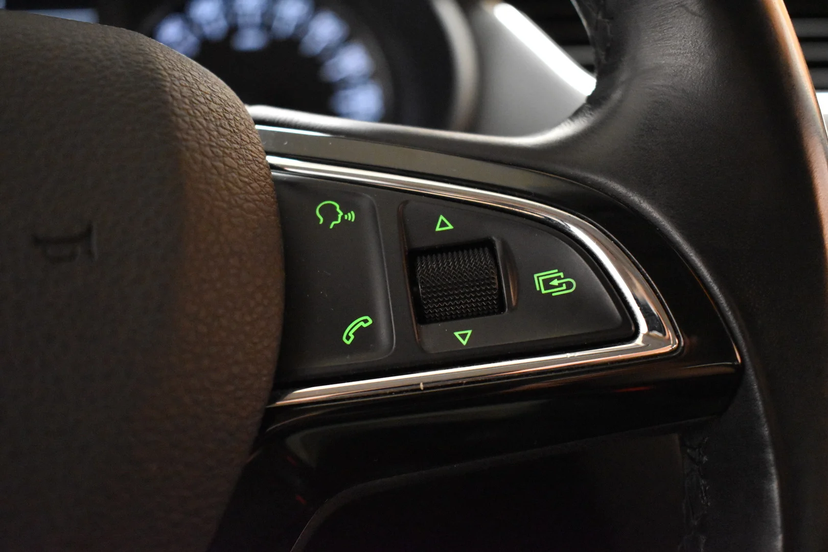 Car Image - 3I65Oqm6F3ZnylpySXjcoQ