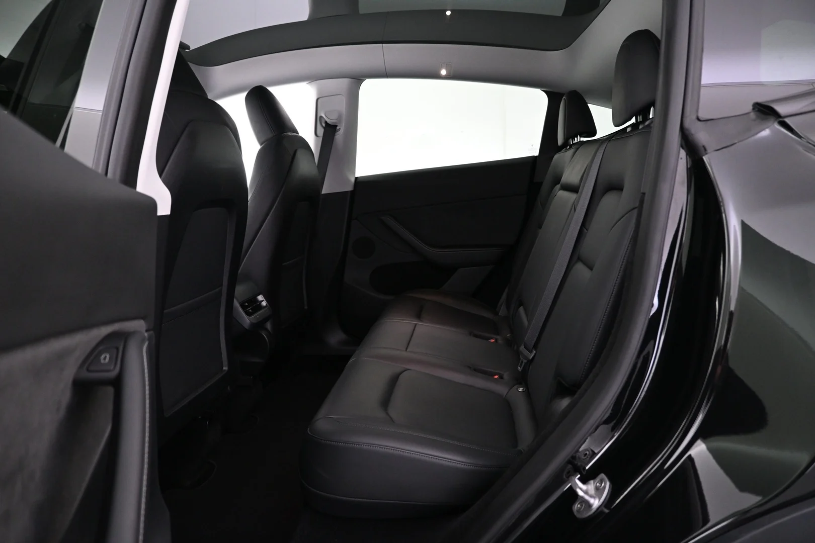 Car Image - 6KFrTvMiPNQIE3udR5bzGI