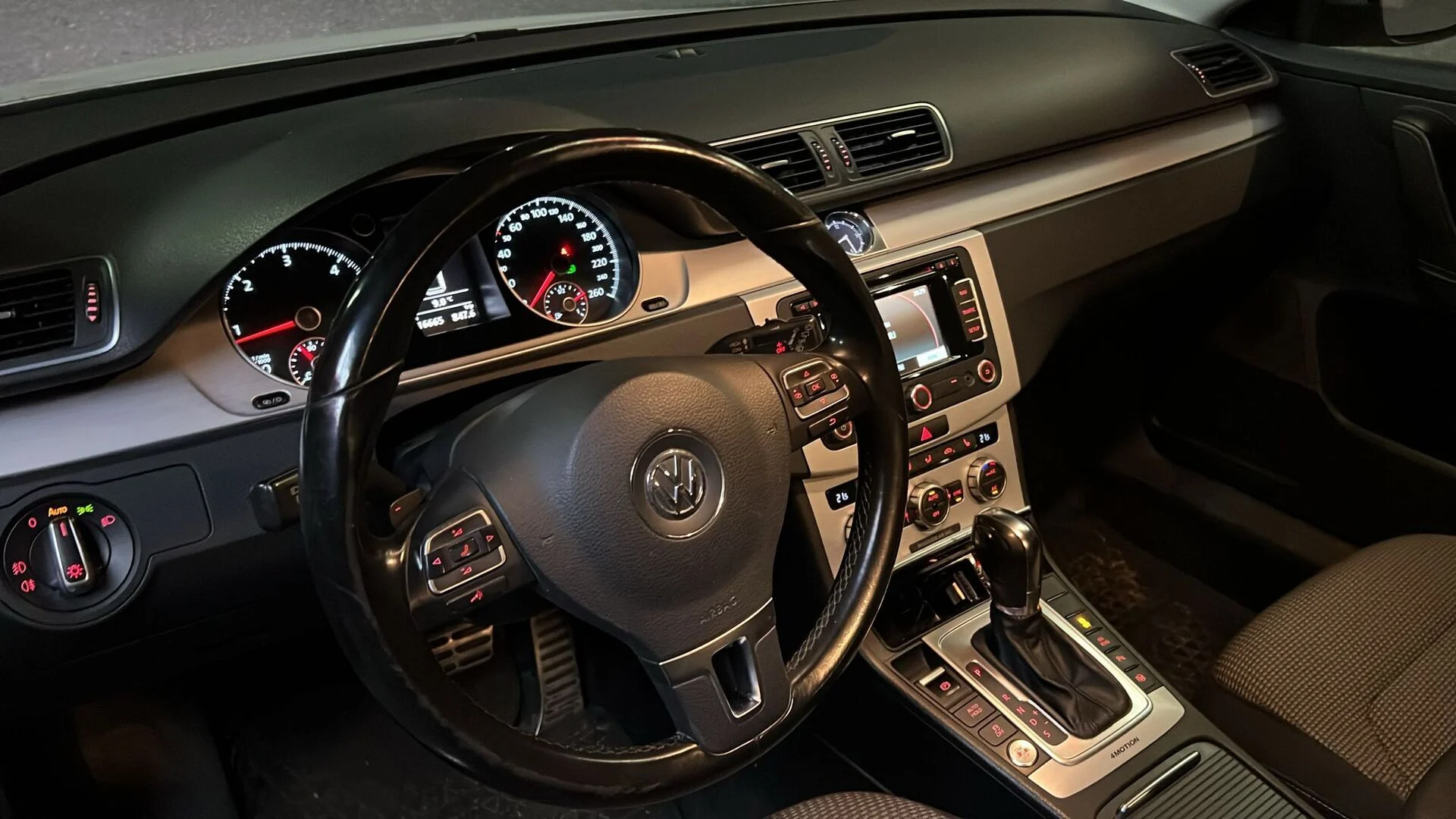 Car Image - 2fvIiqNirtaY0kfllWnqrK
