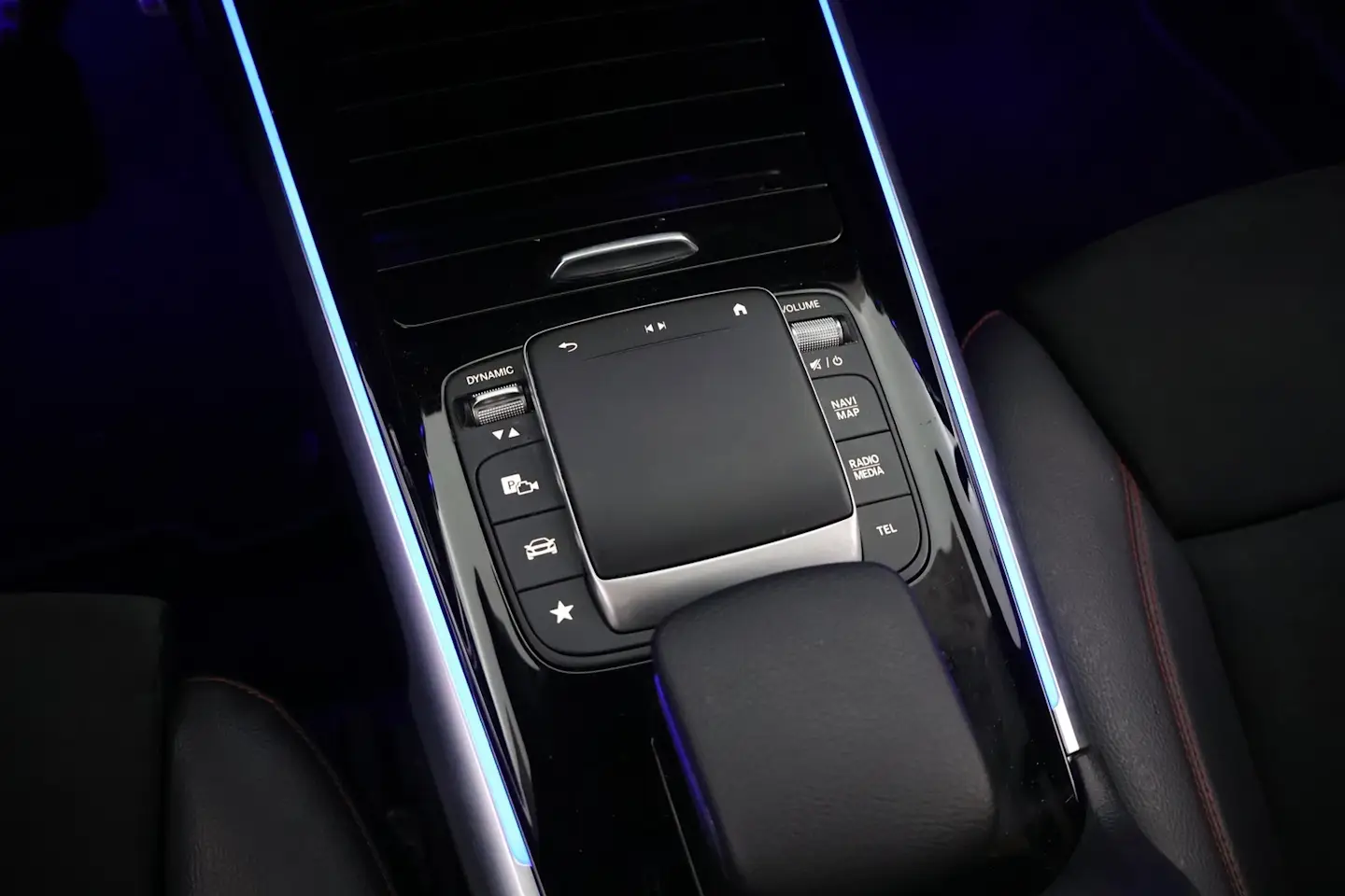 Car Image - 3HmOnuPqajLOCnADTCRnBJ