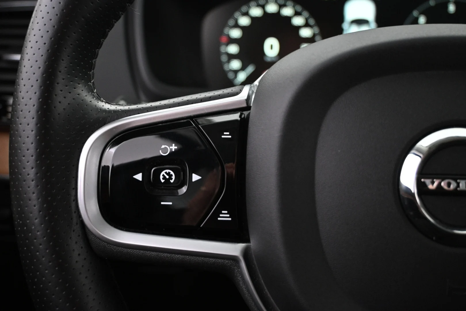 Car Image - 27VyZ0FfD9hi2jwdokWIxw