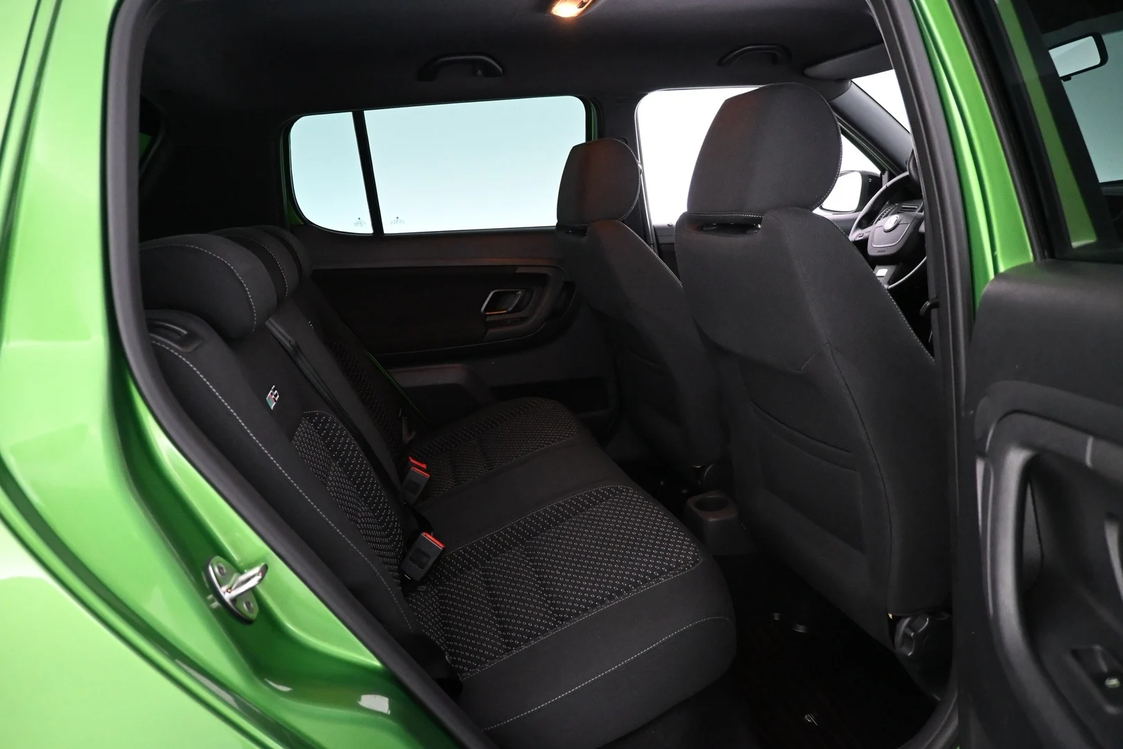 Car Image - 7nxPPHSUyoxNKuDT7phvSk