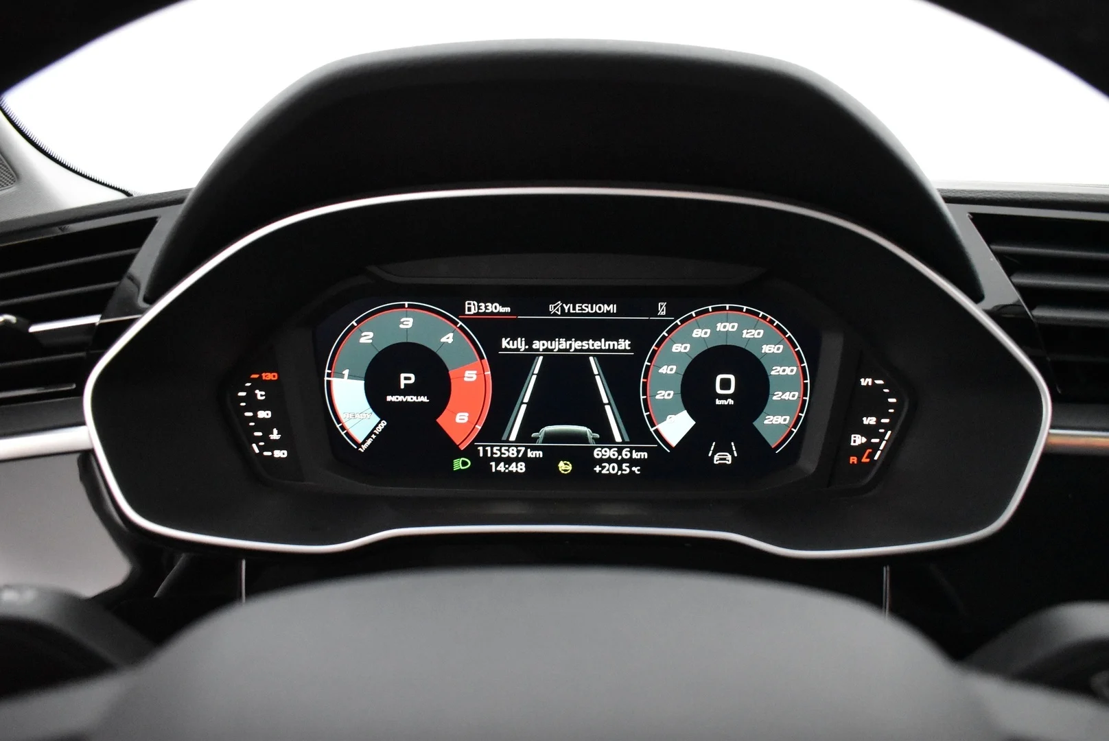 Car Image - jLUX11PJbcvHuckT2pRvM