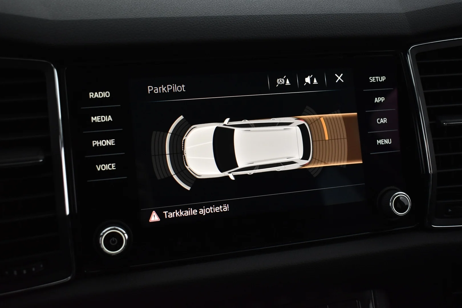 Car Image - 1LNWExdKiV3LTYqpGiTpAT