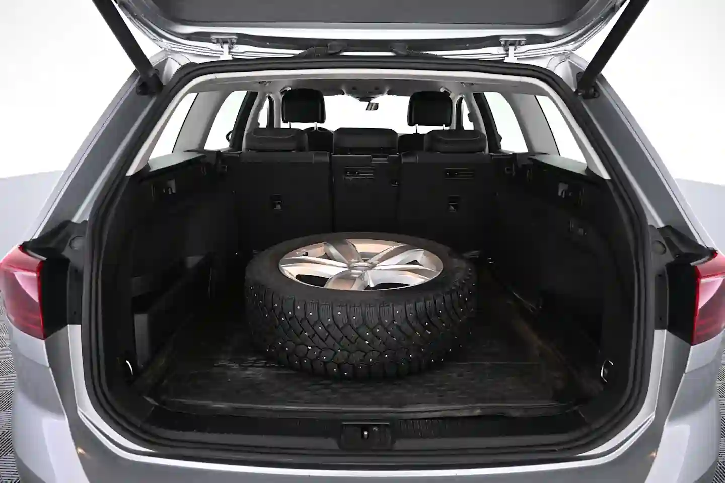Car Image - 2JTnEZYd6C6Beq0T0ynYla
