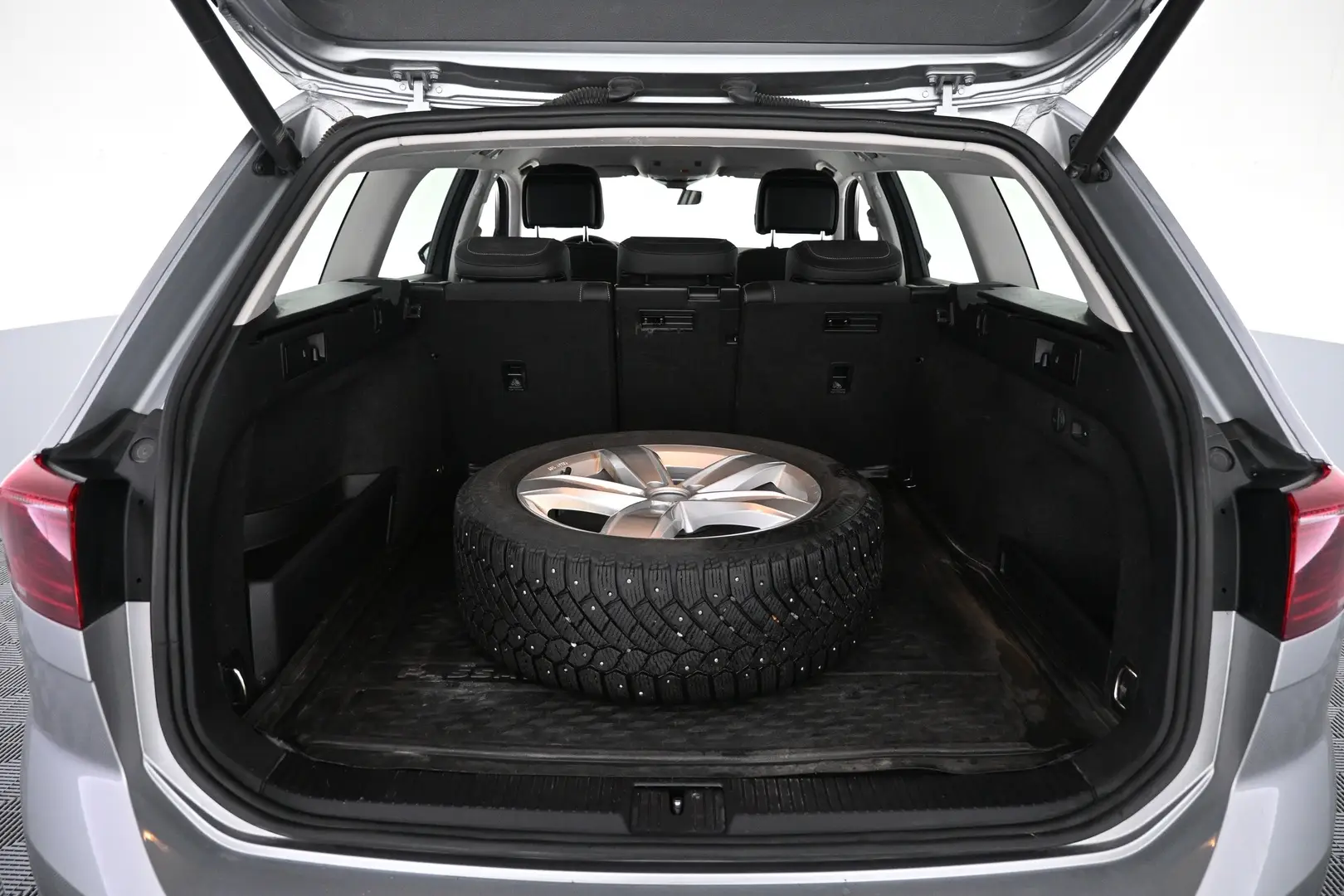 Car Image - 2JTnEZYd6C6Beq0T0ynYla