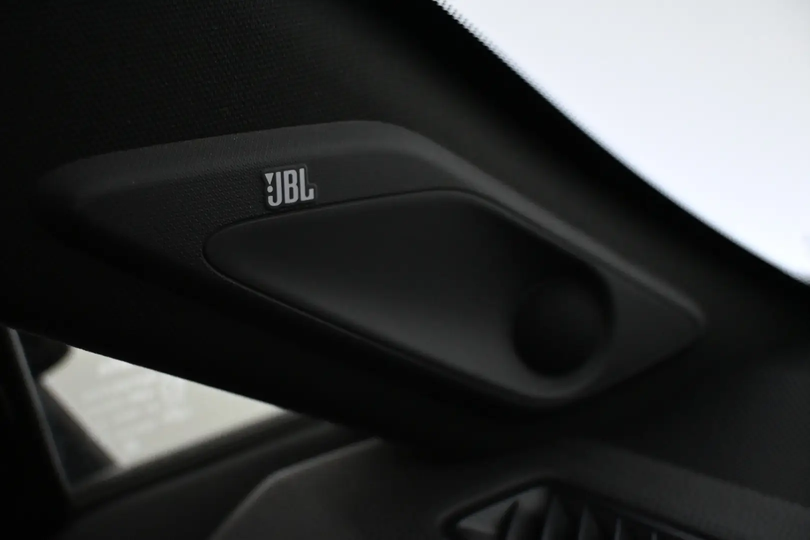 Car Image - 5ttHdX0whO6d6u9RK33l3F