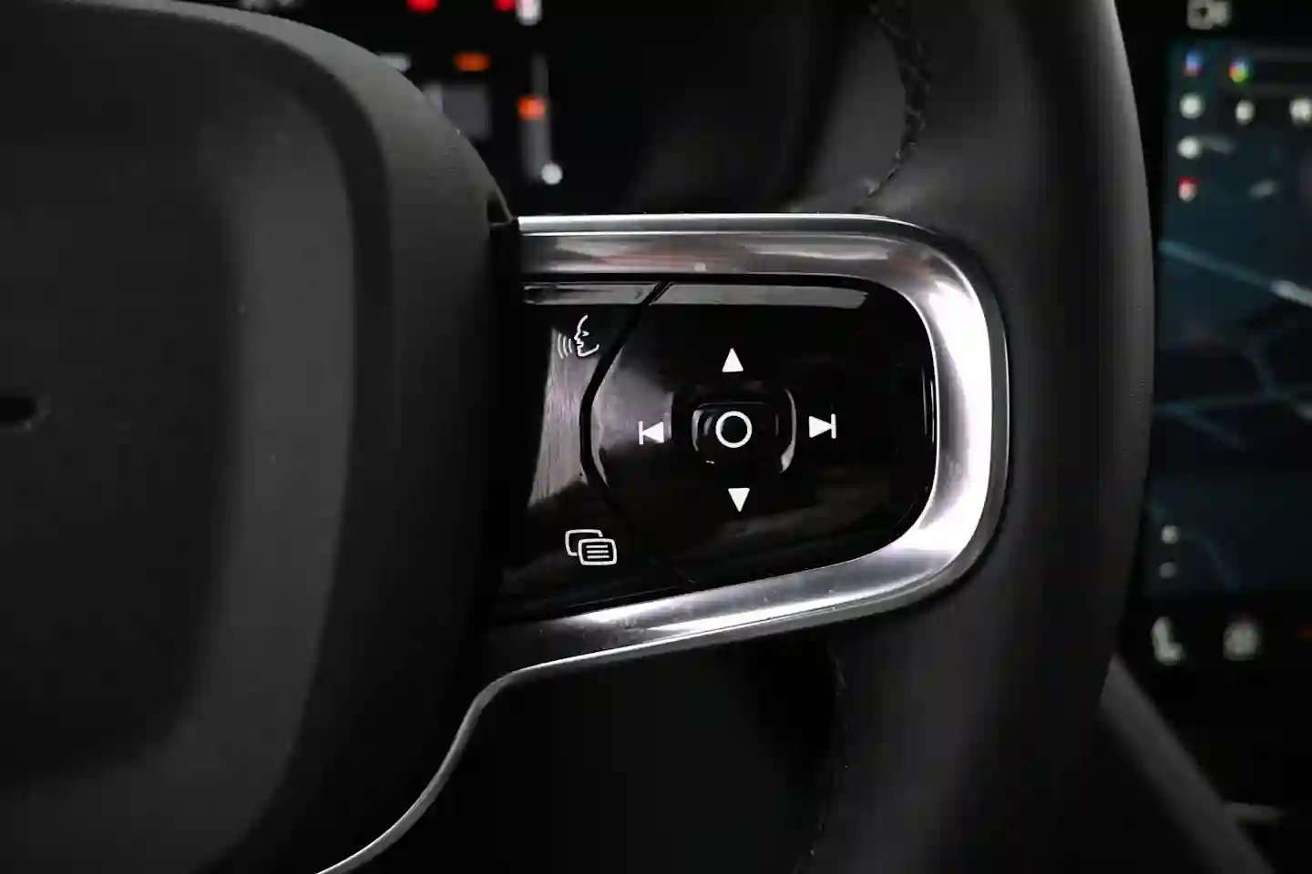 Car Image - 2NcqnRqJNnWgCmliX6JYAN