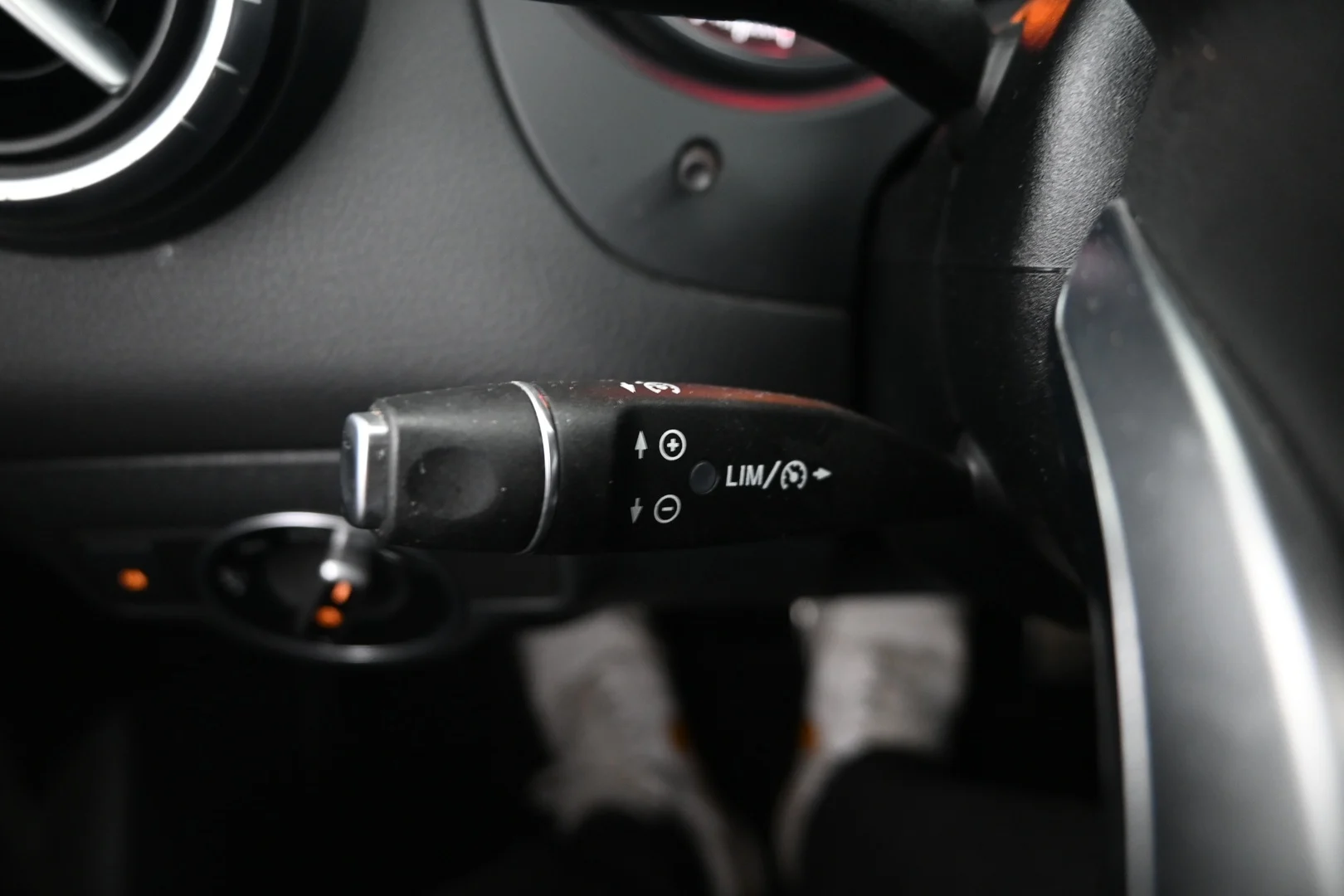 Car Image - 3LCttD3ZPO6o3SpHbl9TIG