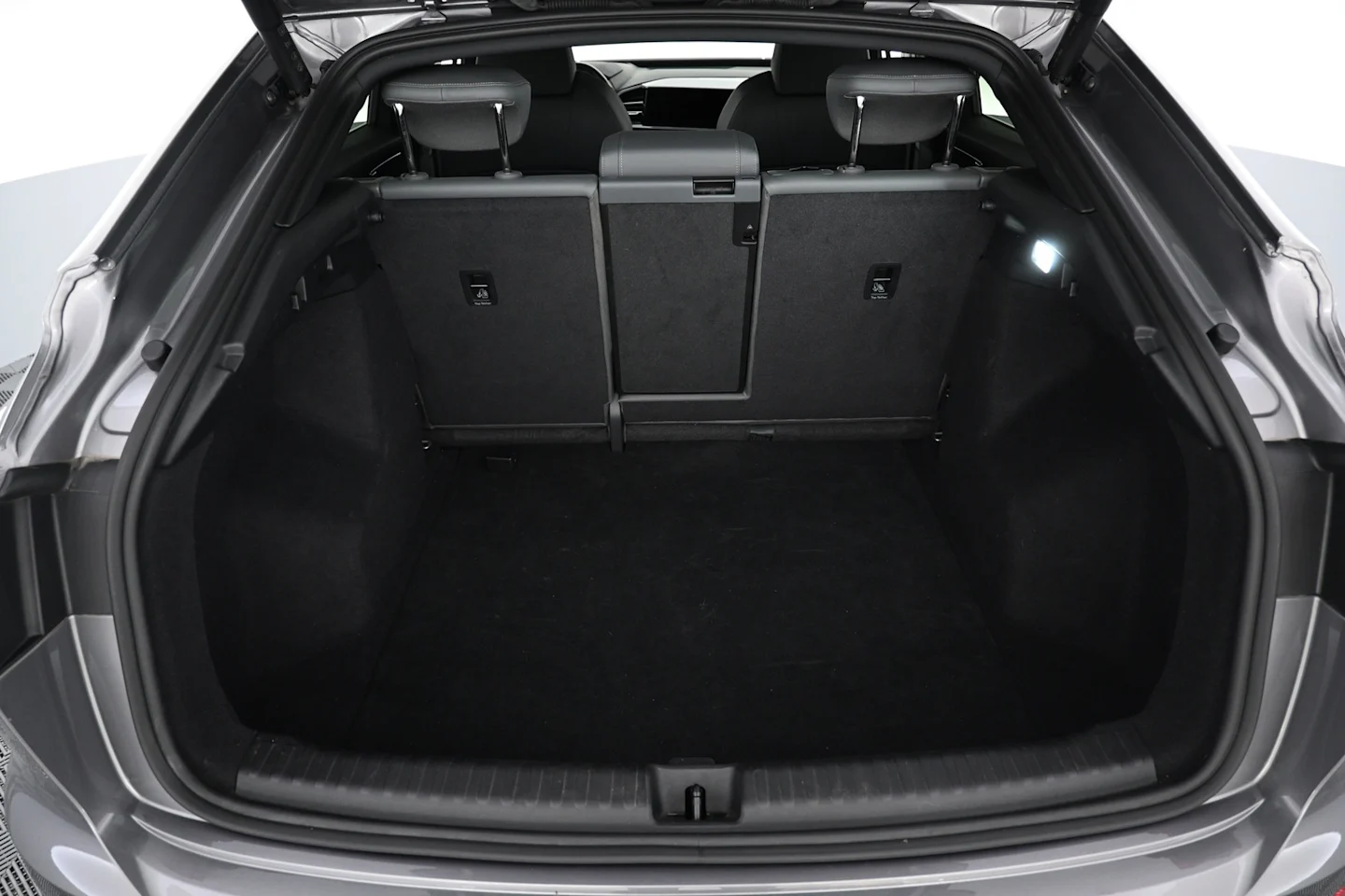 Car Image - 4f6lcNLgF0QAo1QeT6K9f1