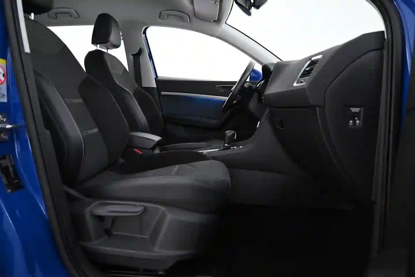 Car Image - 1rxlhw3DyJgJSVfHUxunoy