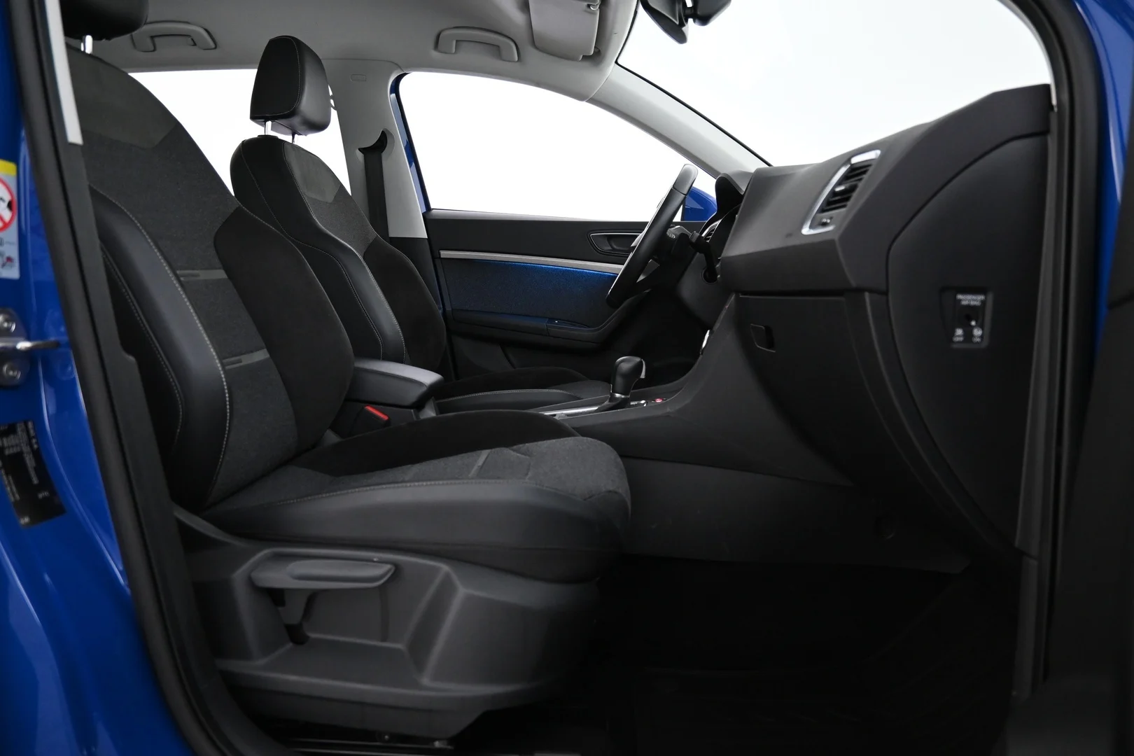 Car Image - 1rxlhw3DyJgJSVfHUxunoy
