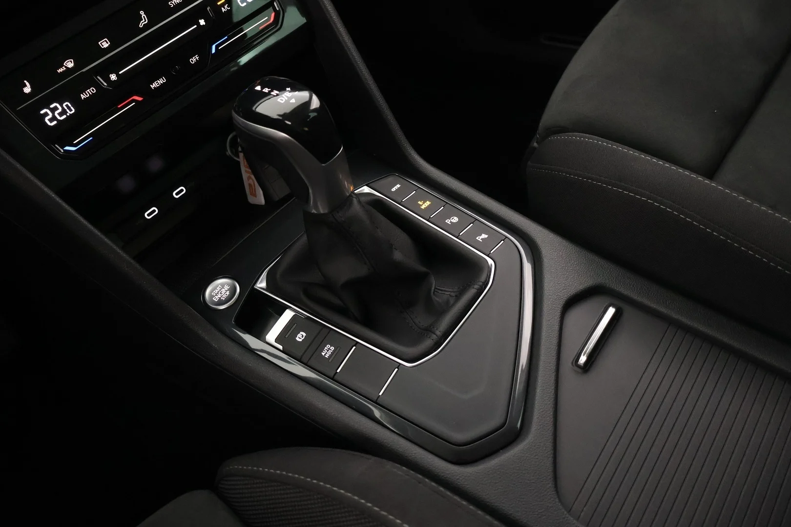 Car Image - 5xwidPIaMcuBr45jGYDWsj