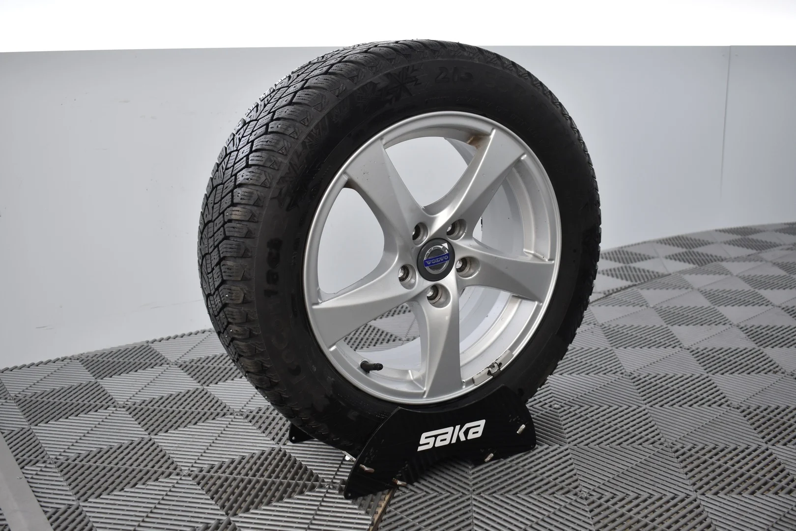 Car Image - 54LTcy9rF8gzXJEKtq6n5N