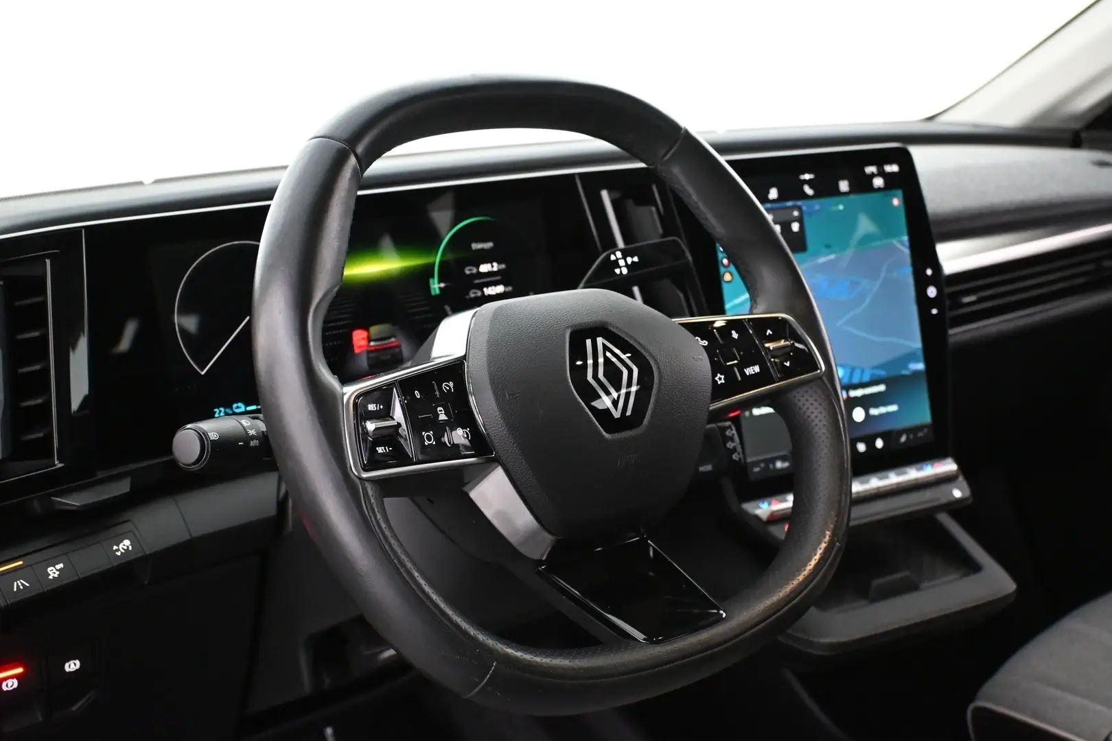 Car Image - 725KKVdHr8xvoeBXhKWeFe