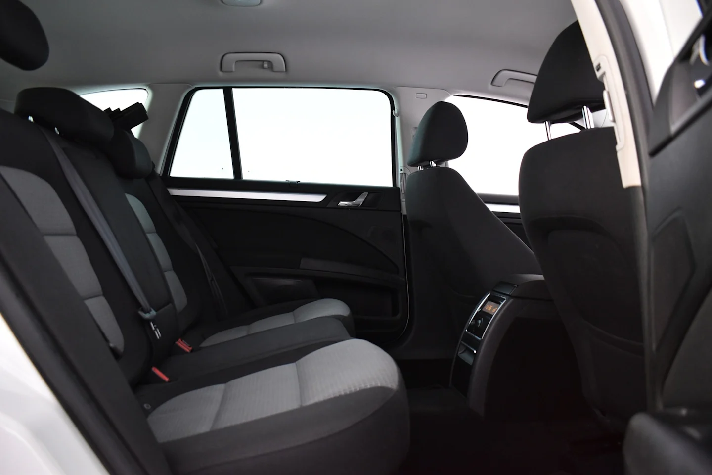 Car Image - 5K4bHtTqyn7SOwALEdpaQZ