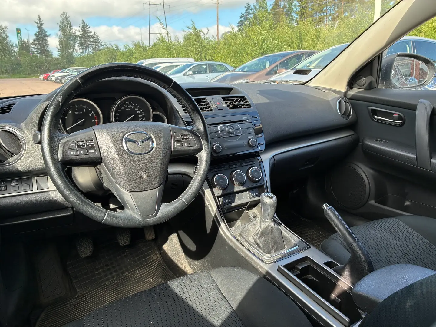 Car Image - 4JqlAXVSlZHF20XvtinB01