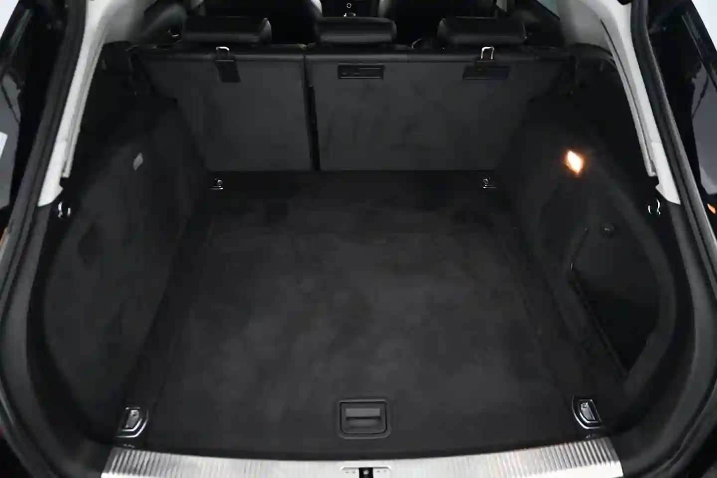 Car Image - 6kpfvQDEKedfsMrn5d0Ei0