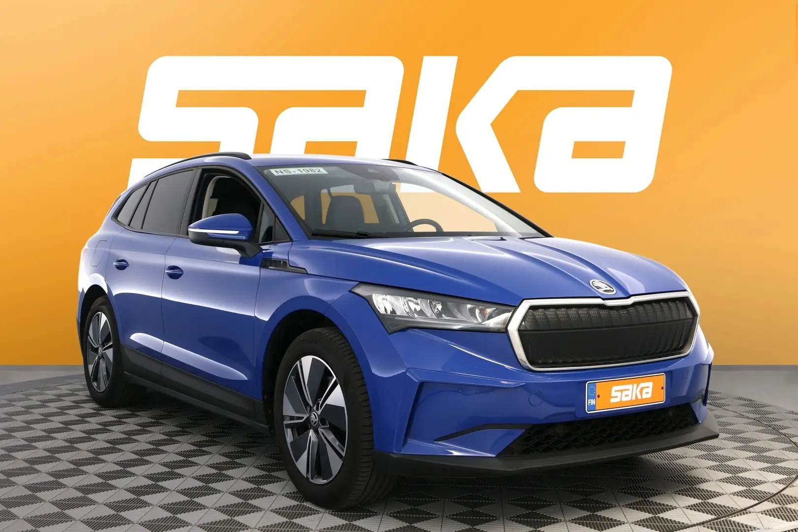 Car Image - 6QmjcAPWgYFlFawR7Aaz8s