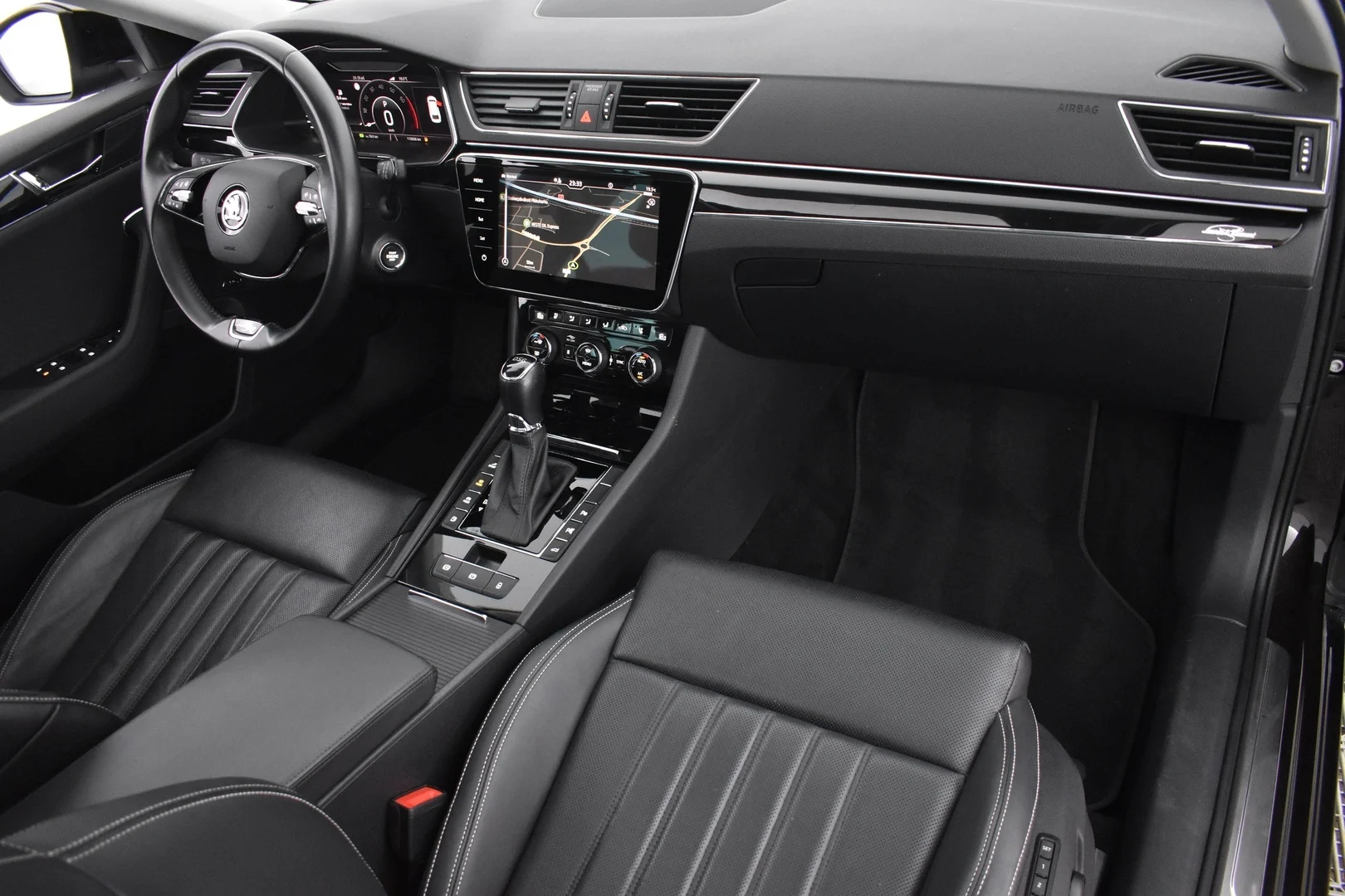 Car Image - 7CEwffoDRtcnlLTS1xLhfl
