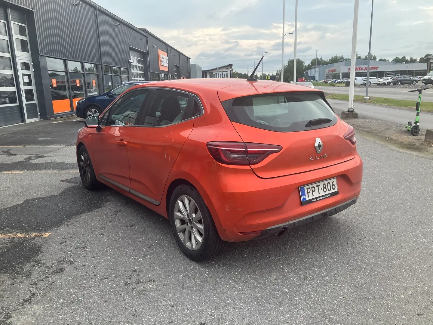 Car Image - 3adm27Ha1KtWPz2Hfh4jux