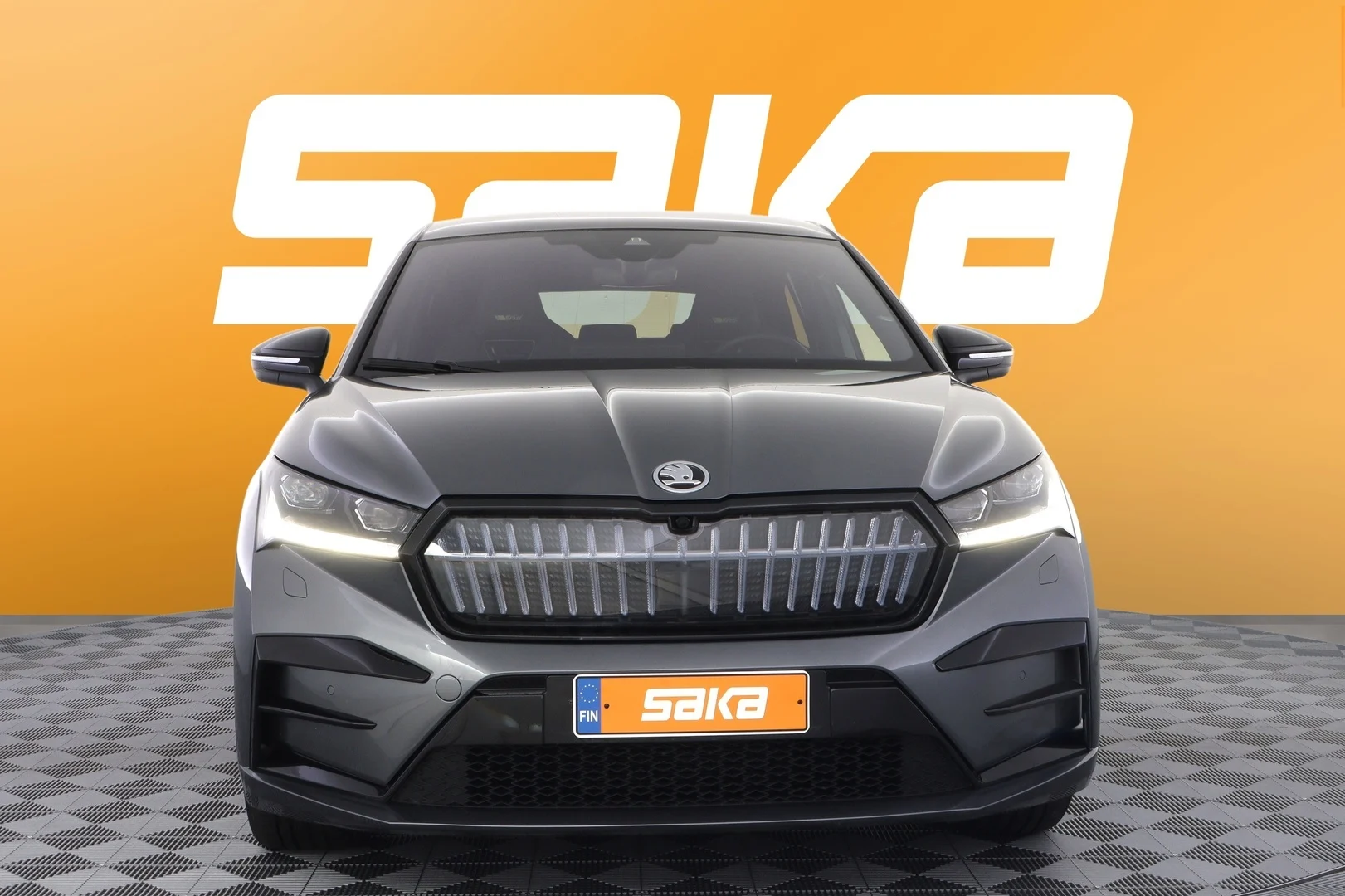 Car Image - 3Rbe9PljX8UAyfrp2WNp7o