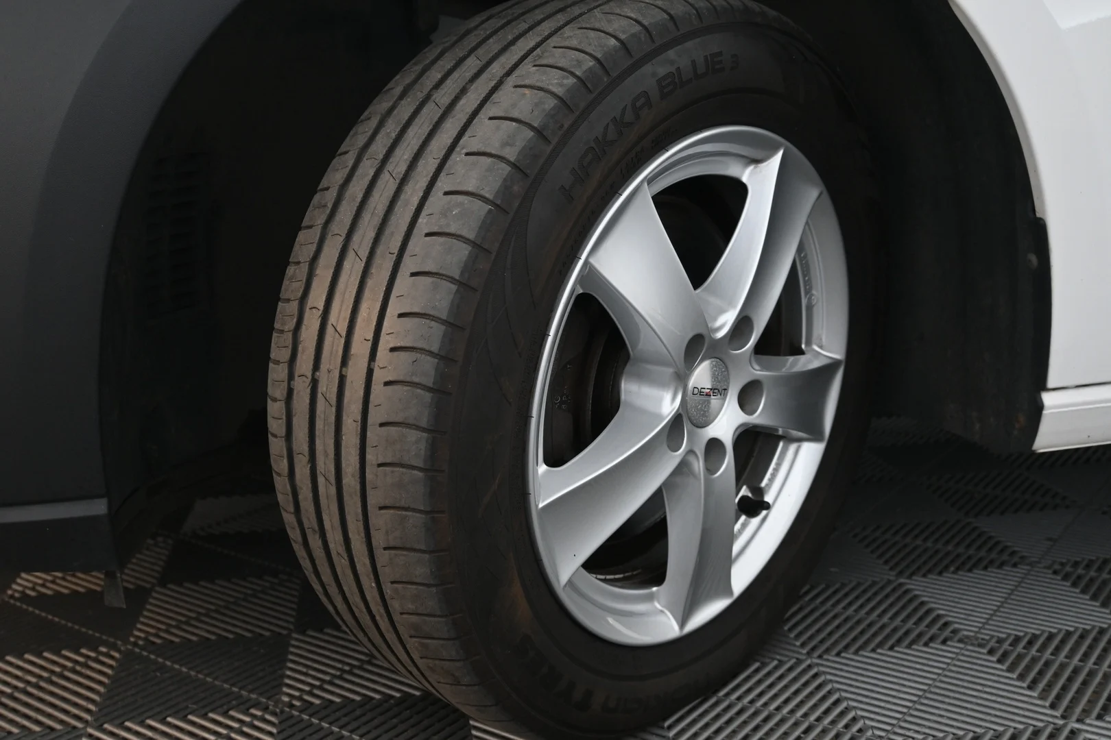 Car Image - 7CgY482yh2fPJ8hscbybbi