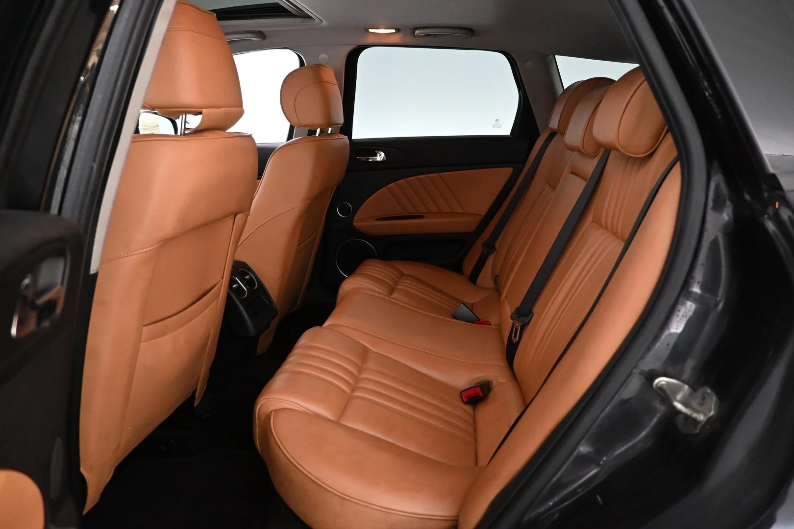 Car Image - 8WecgVIz9fuywB6VHVFkT