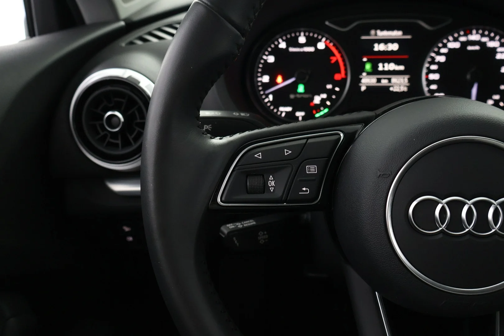 Car Image - 3utUEsi1KOSOebIqYBhuEW