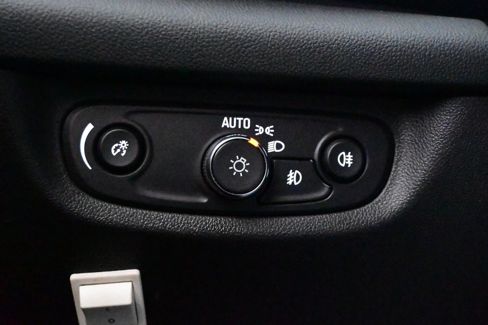 Car Image - 6KDBIHcuXmODb48RFsHlpU