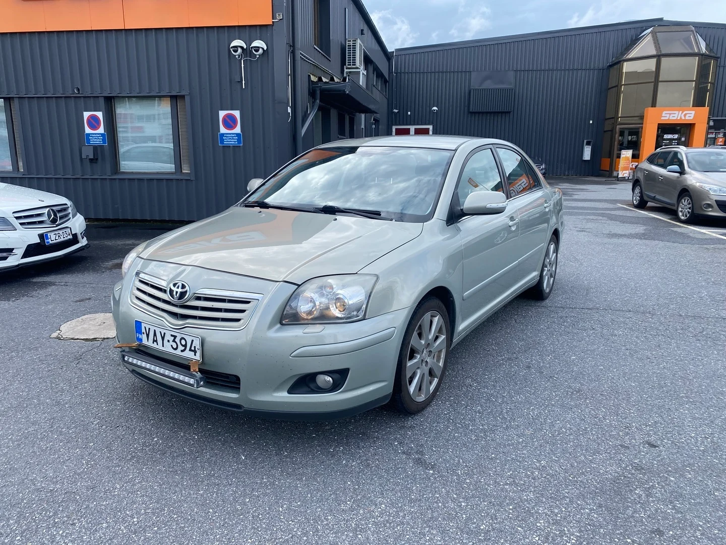 Car Image - 2n0LMHocdfX3ZYwlc3wmBU