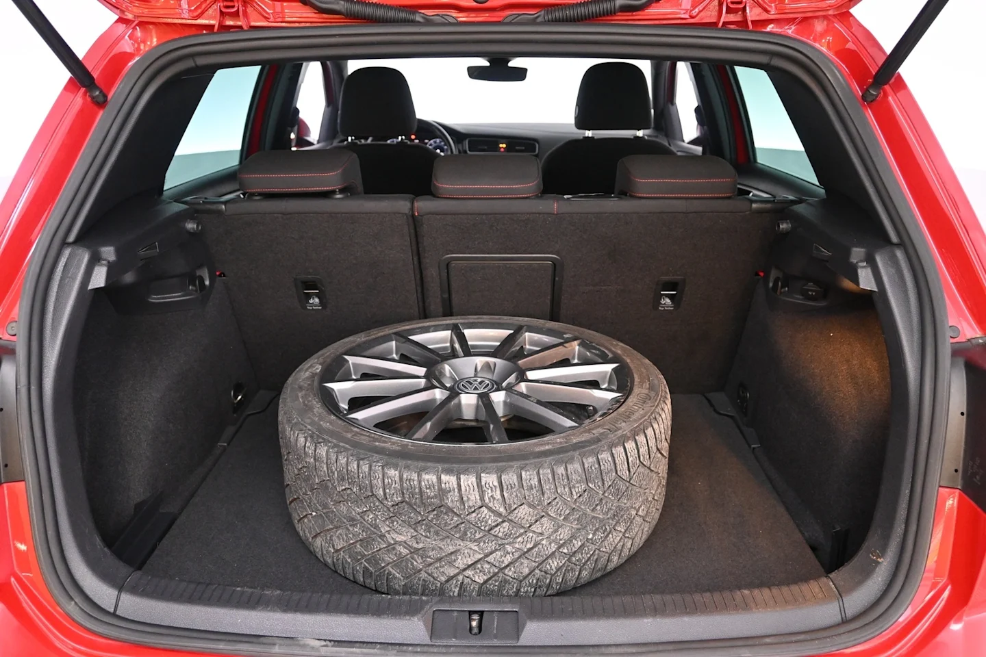 Car Image - 79ES0kRZegDKgO2vshMvrA