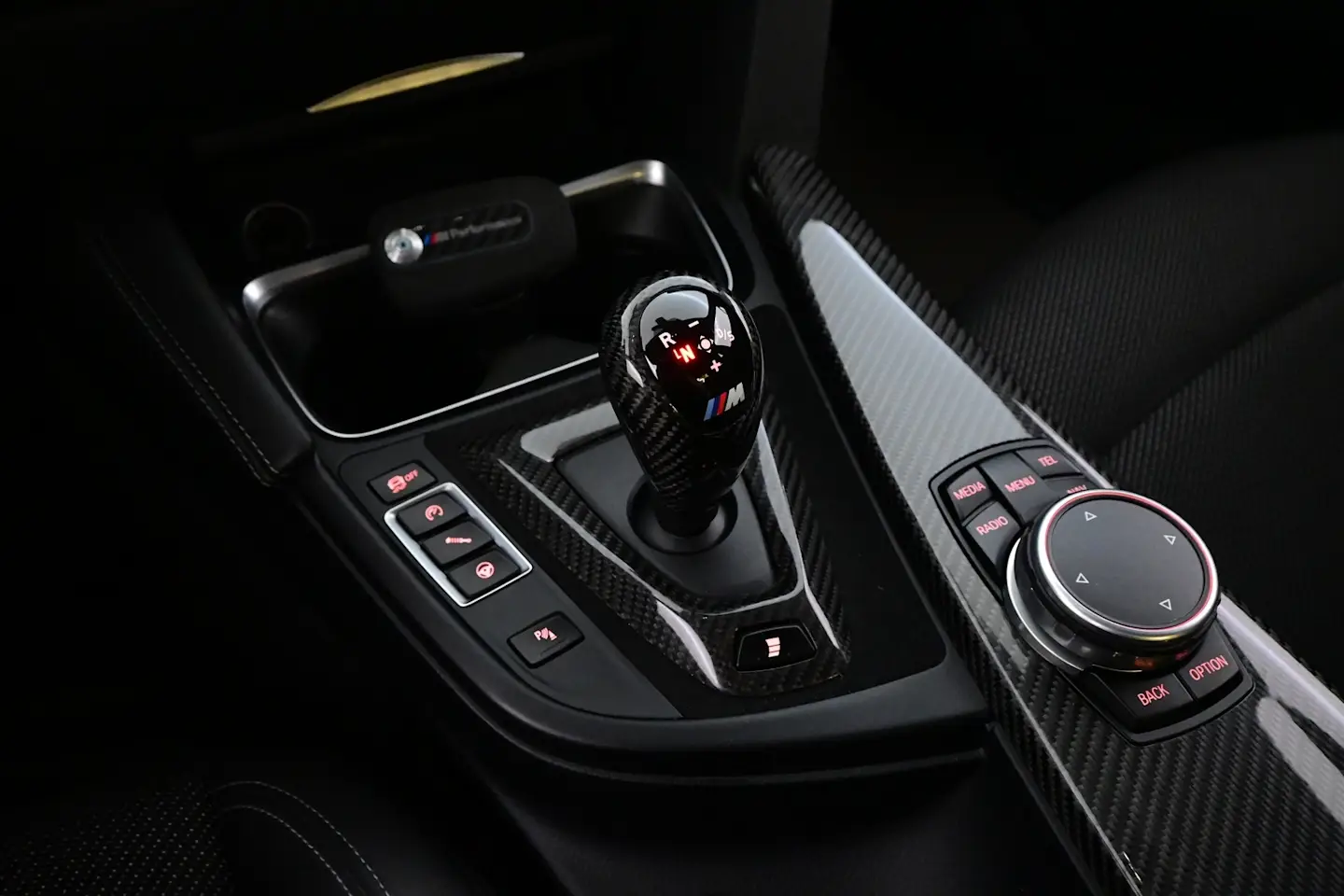 Car Image - akbDnVgzNYHma2C1xNXtI