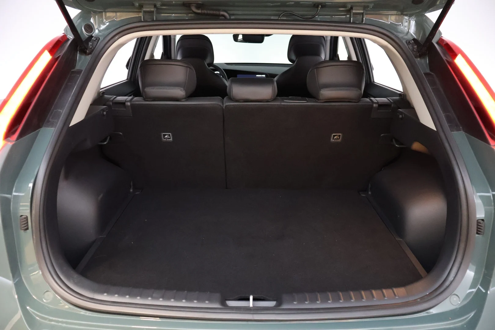 Car Image - 3jfgTCZzN1HKSaAFBK8vmn