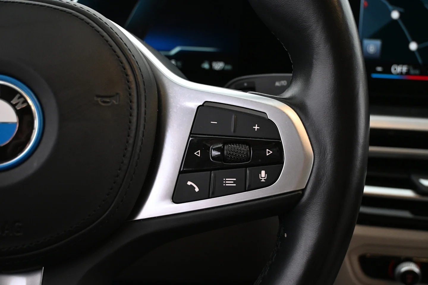 Car Image - 6ogC5hVQumoMwiS9TngnxF