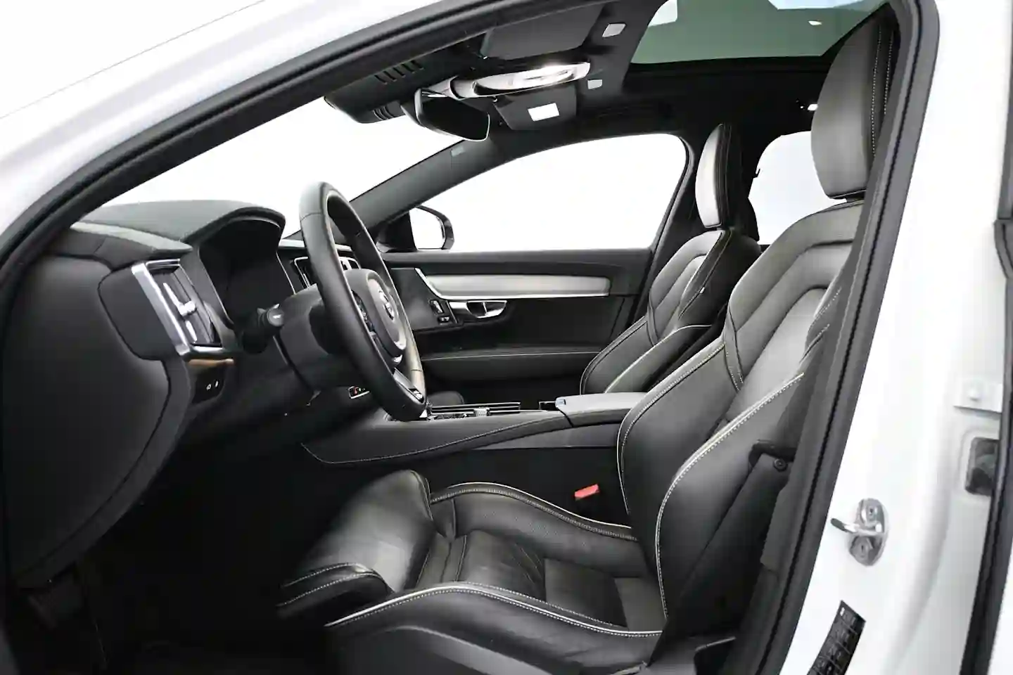 Car Image - 2x4YByNPSEeVz0huetR4uP